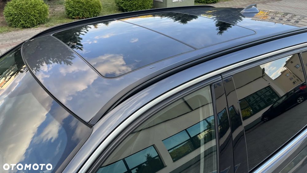 BMW Seria 3 320d xDrive Sport-Aut Luxury Line - 19