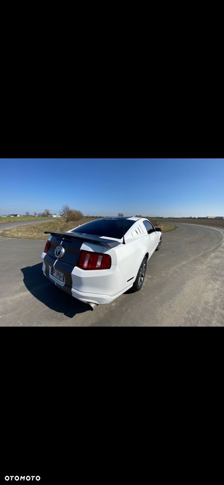 Ford Mustang 3.7 V6 Premium - 11