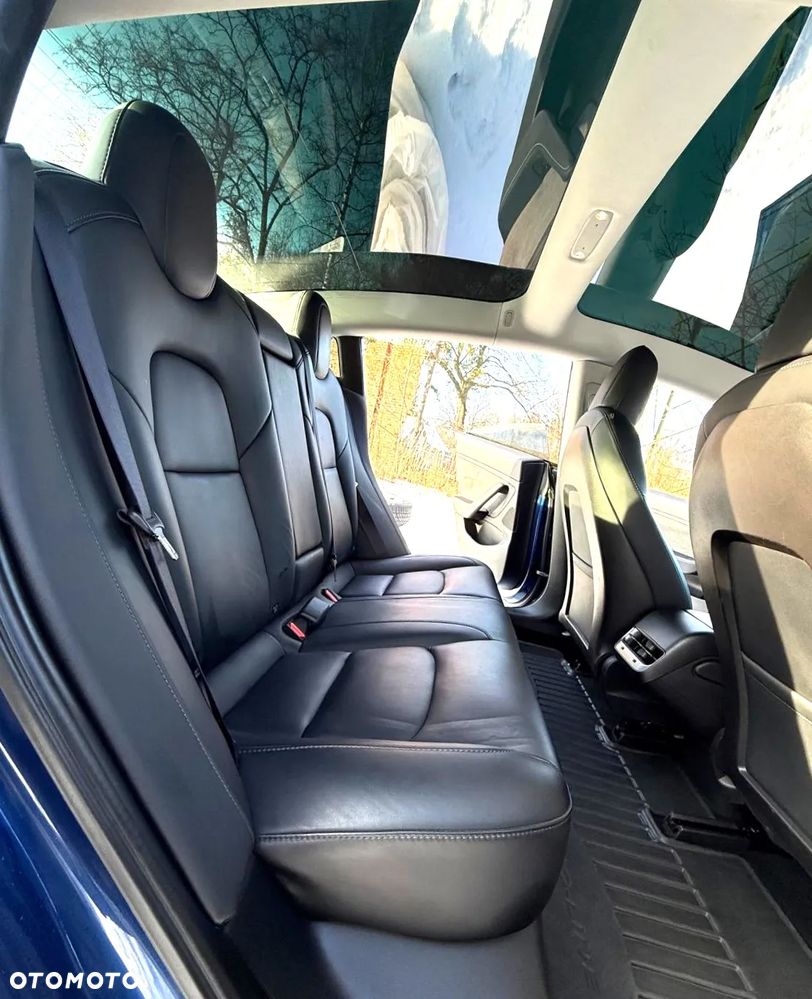 Tesla Model 3 Long Range AWD - 38
