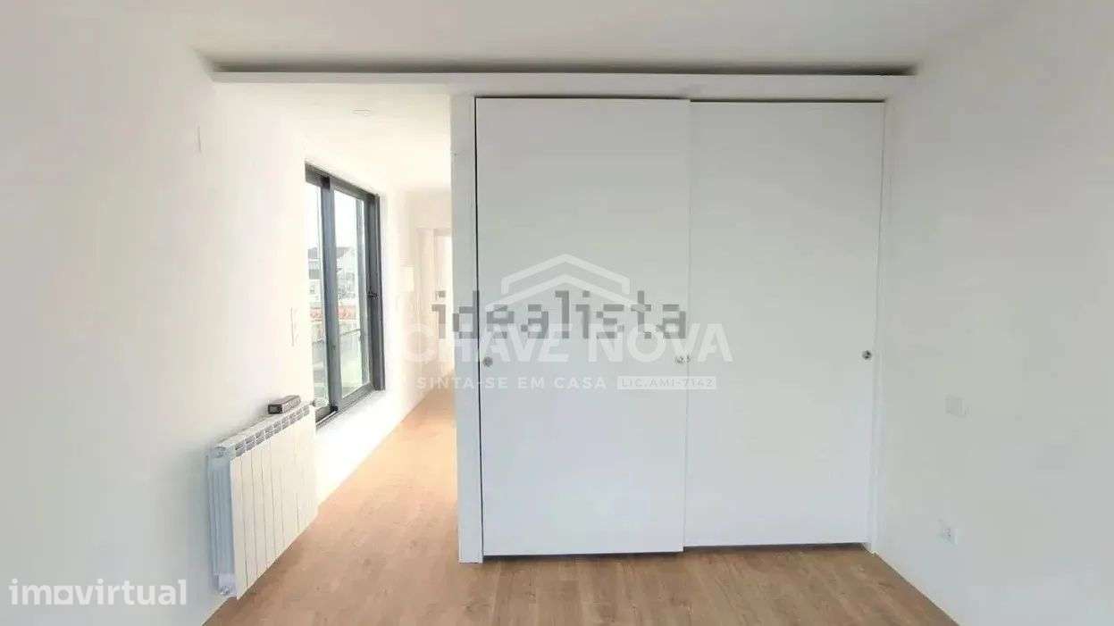 Moradia Isolada T3 Nova em São Felix da Marinha, a 3km da praia - Grande imagem: 5/39