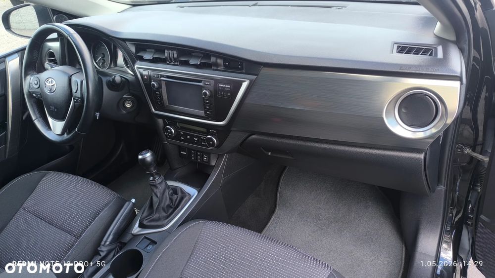 Toyota Auris 1.33 VVT-i Terra - 32