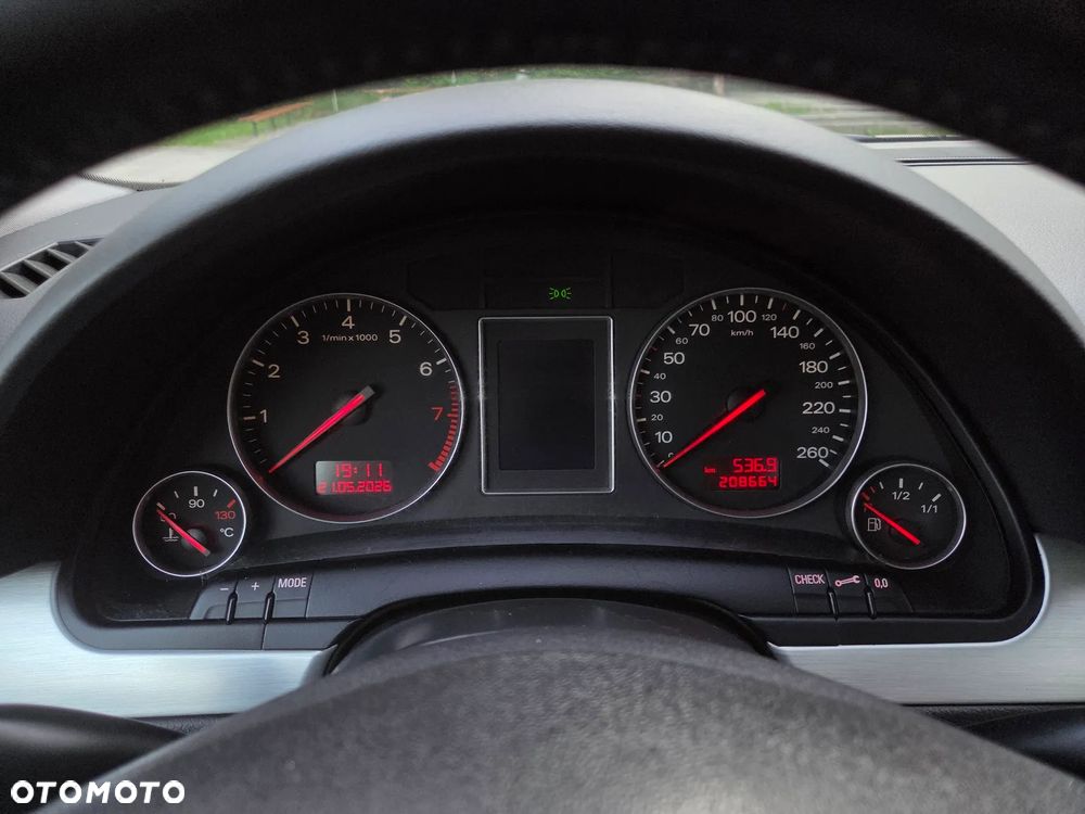 Audi A4 Limousine 2.4 - 20