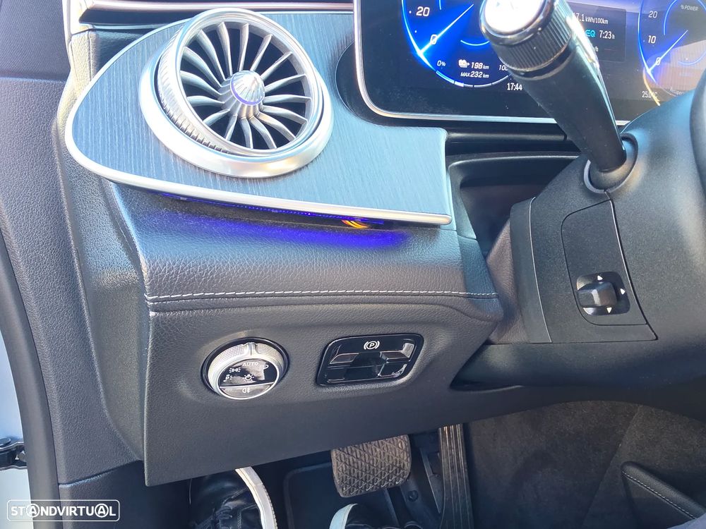 Mercedes-Benz EQE 350+ - 18