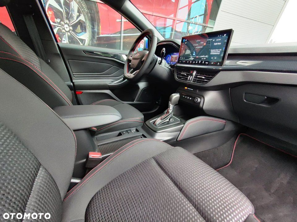 Ford Focus - 12