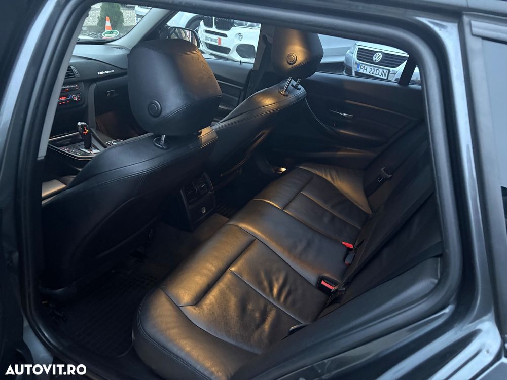 BMW Seria 3 320d Touring Aut. Efficient Dynamics Edition Blue Perf. Sport Line - 14