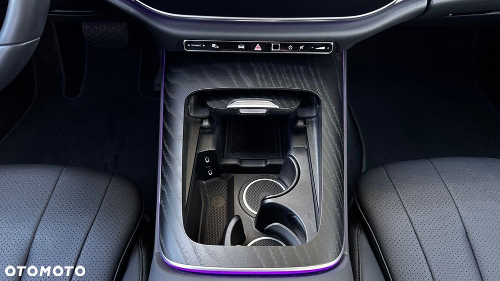 Mercedes-Benz Klasa E 200 mHEV 4-Matic Avantgarde 9G-Tronic - 21