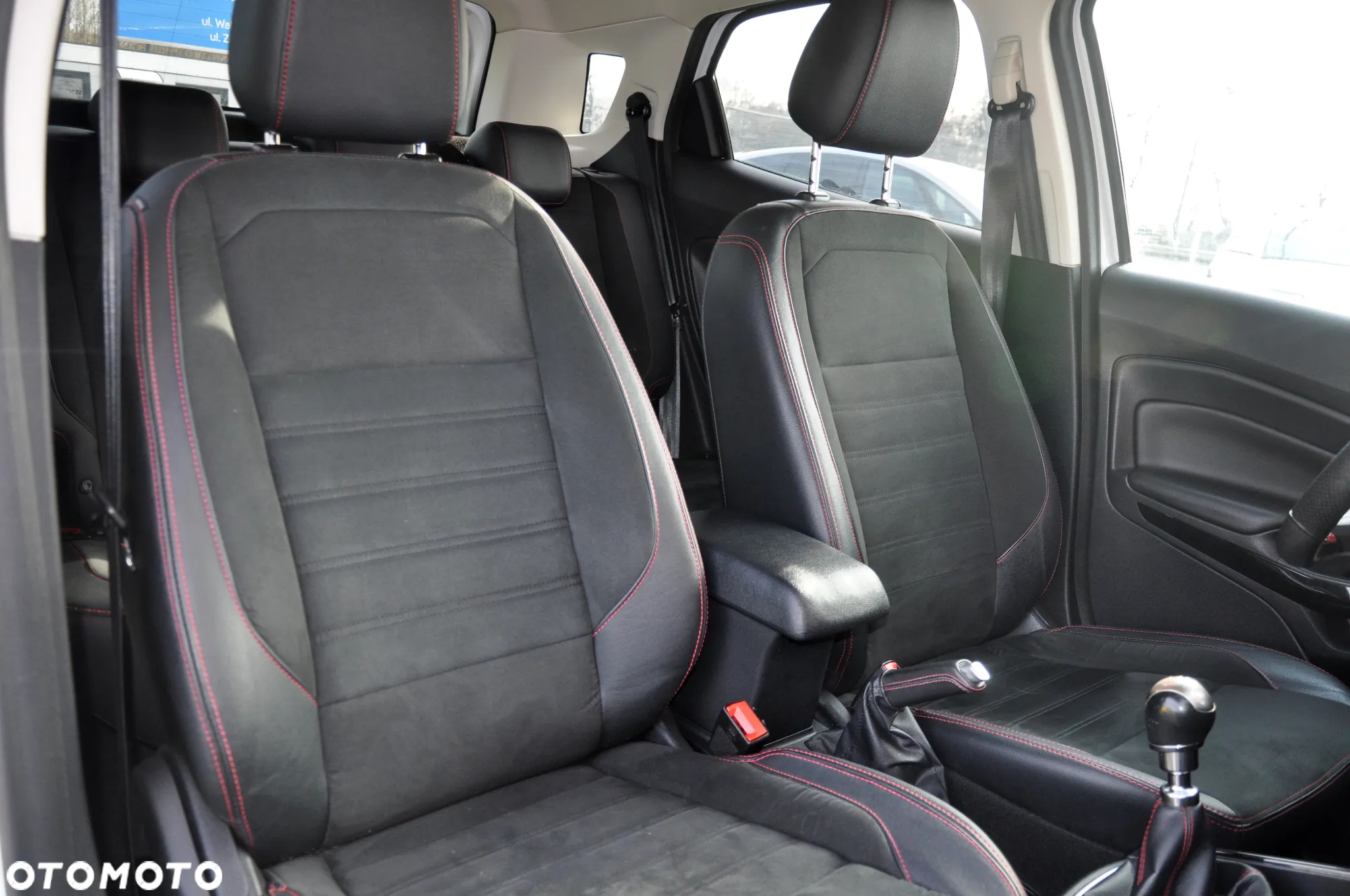 Ford EcoSport 1.0 EcoBoost ST-Line Black ASS - 38