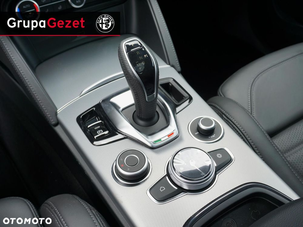 Alfa Romeo Stelvio 2.0 Turbo Veloce Q4 - 10