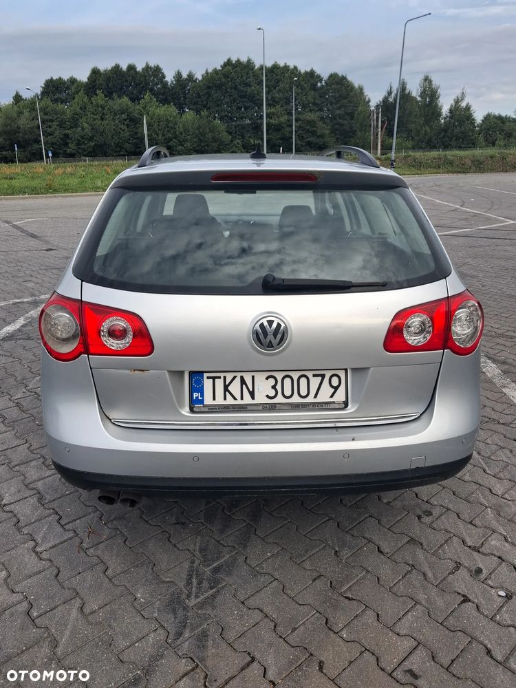 Volkswagen Passat 2.0 Blue TDI SCR Comfortline - 4