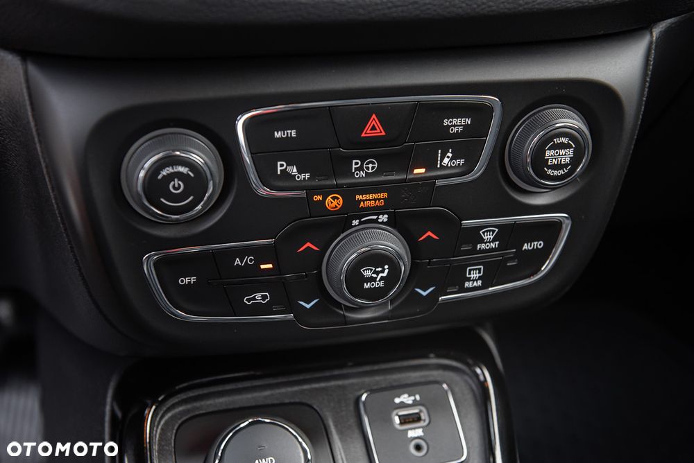 Jeep Compass 2.0 MJD Limited 4WD S&S - 24