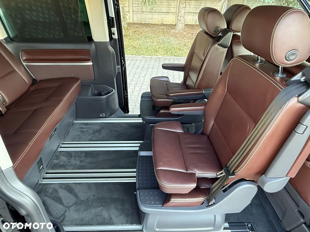Volkswagen Multivan - 31