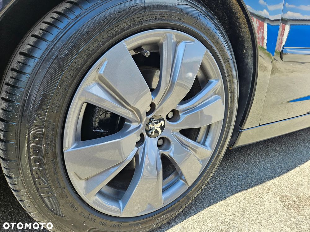 Peugeot 207 CC 150 THP Roland Garros - 10