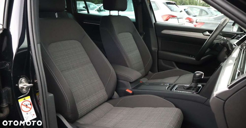 Volkswagen Passat Variant - 17
