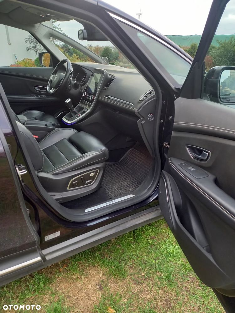 Renault Scenic ENERGY TCe 130 INITIALE PARIS - 9