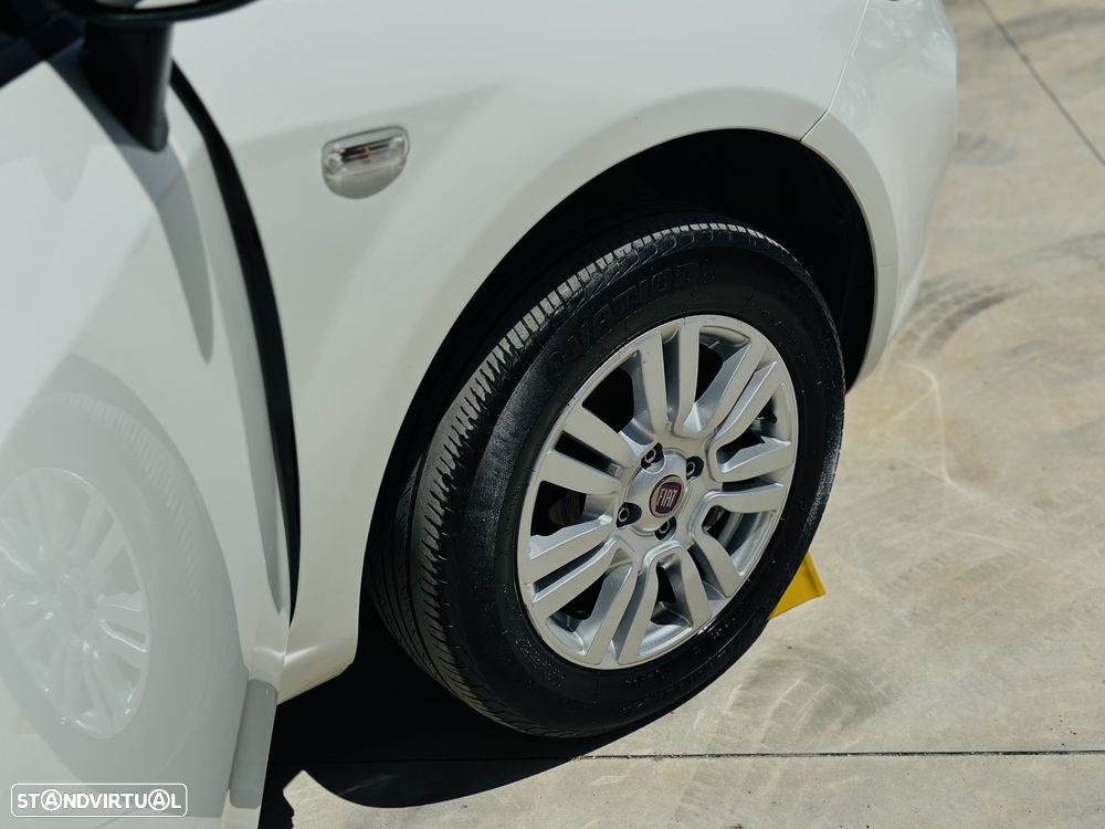 Fiat Punto 1.2 Lounge S&S - 30