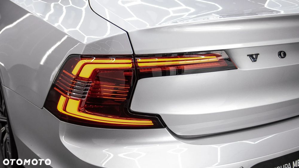 Volvo S90 B5 D AWD Inscription - 11