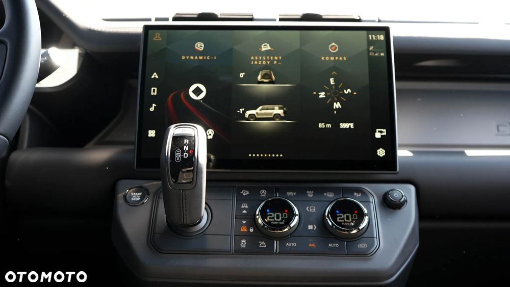 Land Rover Defender - 23