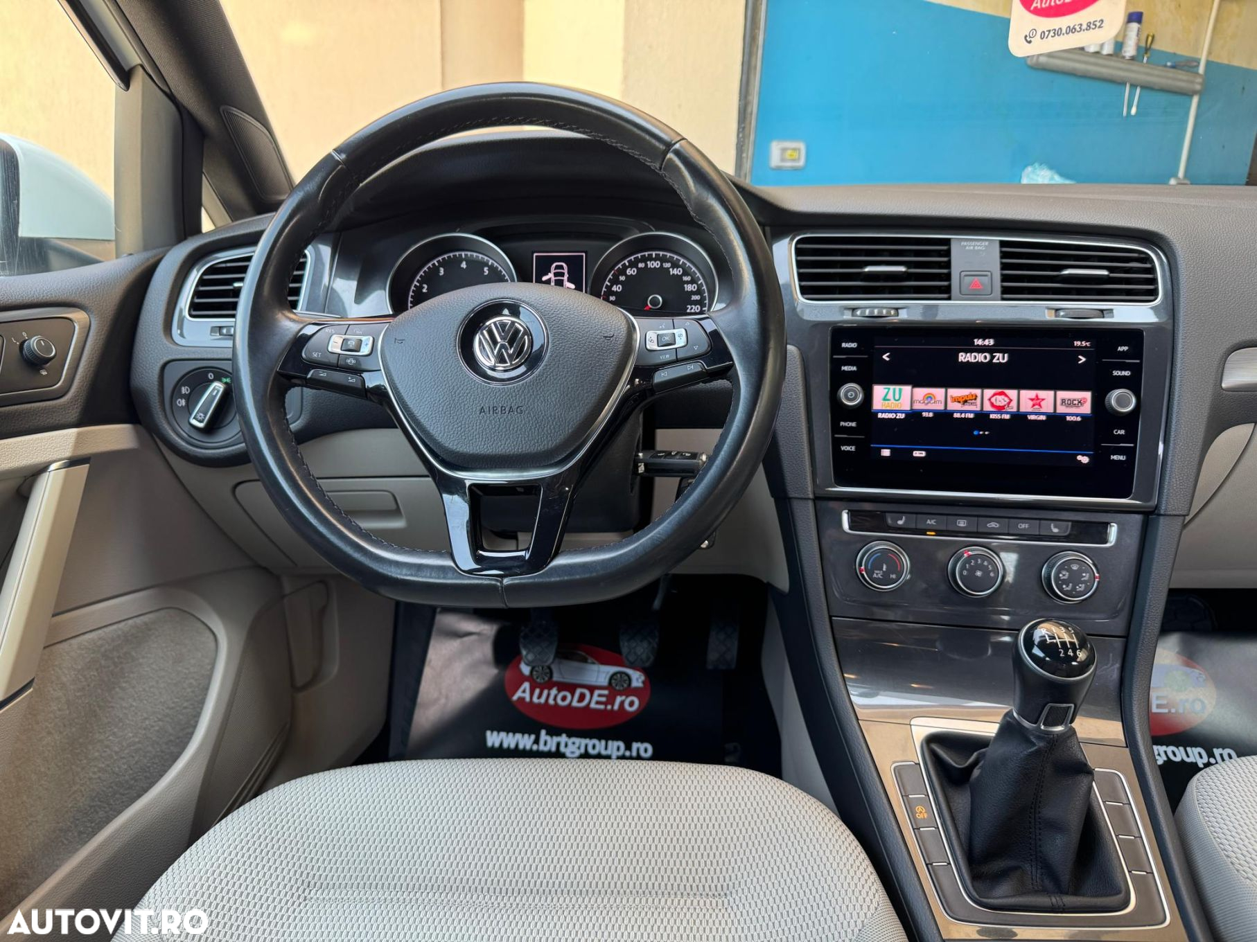 Volkswagen Golf - 9