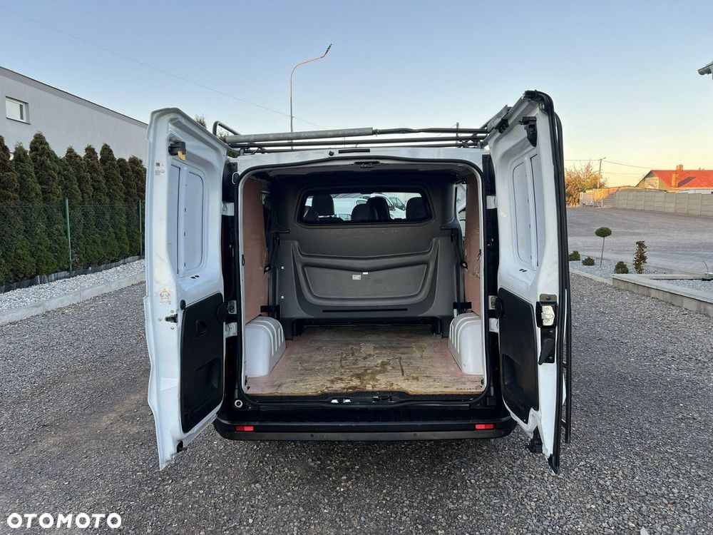 Renault Trafic - 22