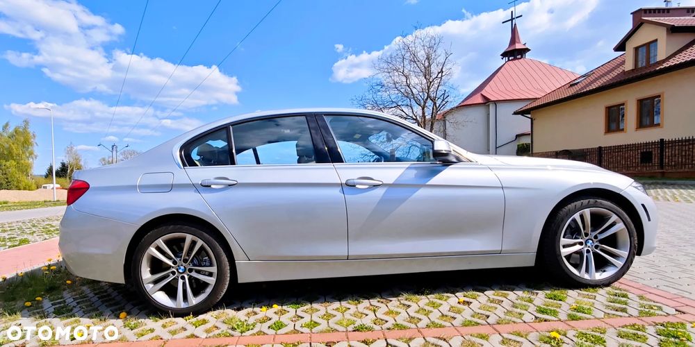 BMW Seria 3 340i xDrive Edition Luxury Line Purity - 34