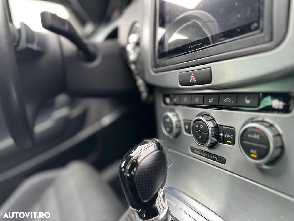 Volkswagen Passat CC - 13