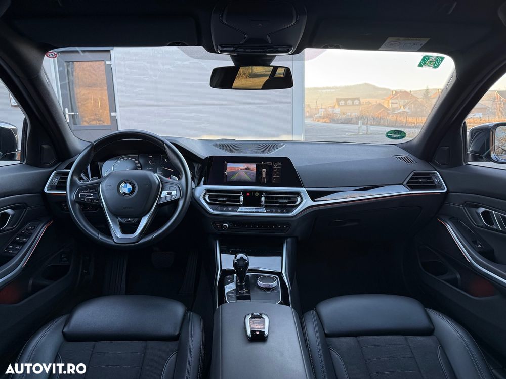 BMW Seria 3 320d Aut. Sport Line - 9
