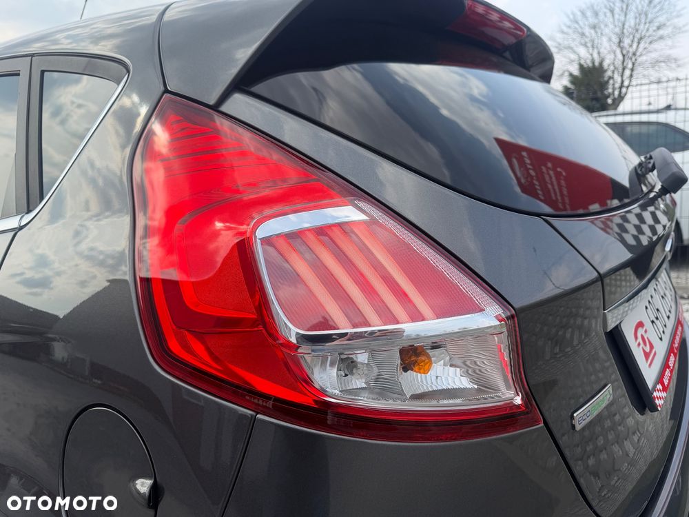 Ford Fiesta 1.0 EcoBoost S&S TITANIUM - 34