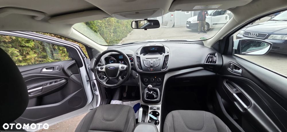 Ford Kuga 1.5 EcoBoost FWD Trend ASS - 32