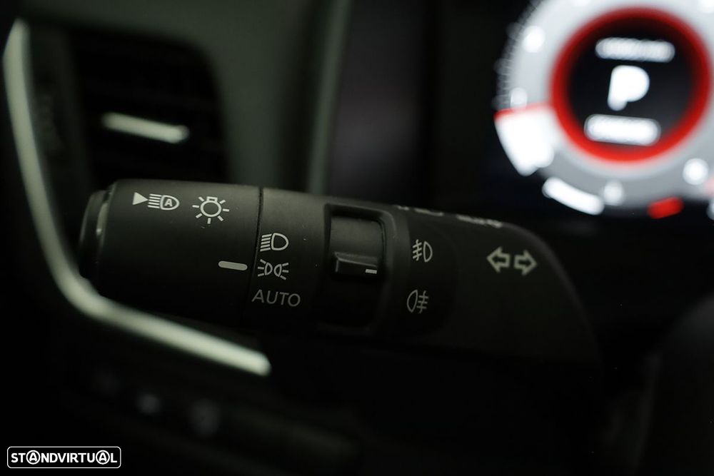 Nissan Qashqai 1.3 DIG-T N-Connecta LED Xtronic - 16