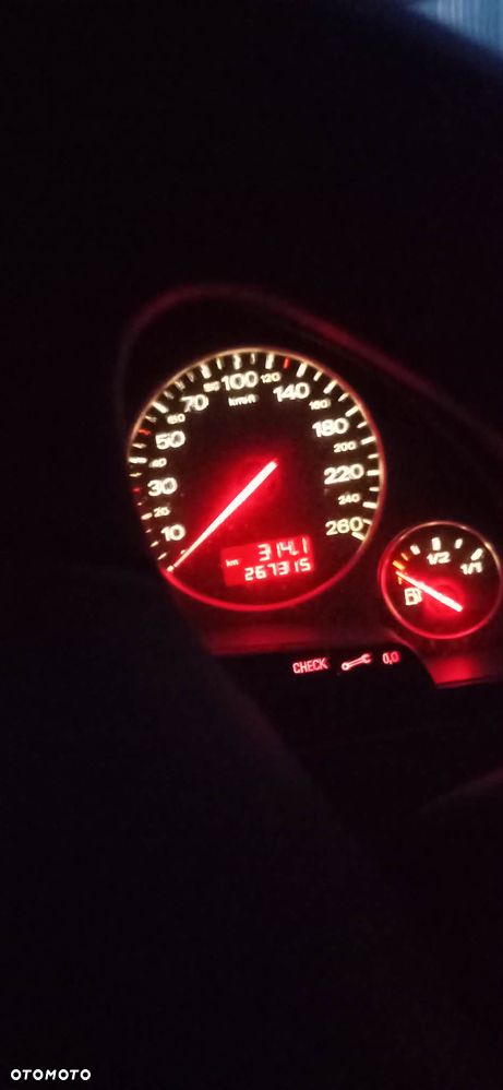 Audi A4 Limousine - 3