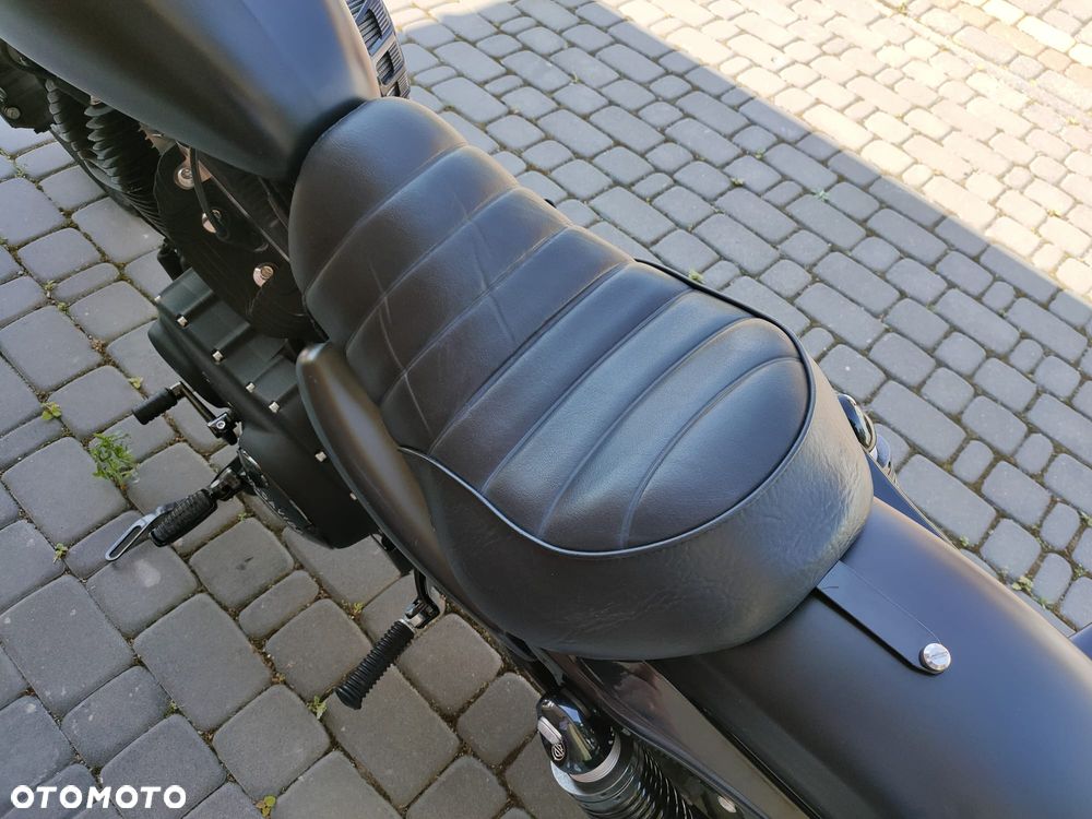 Harley-Davidson Sportster Iron 883 - 9