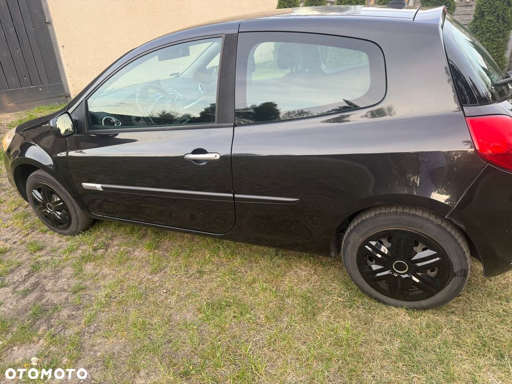 Renault Clio 1.2 16V 75 GPS - 7