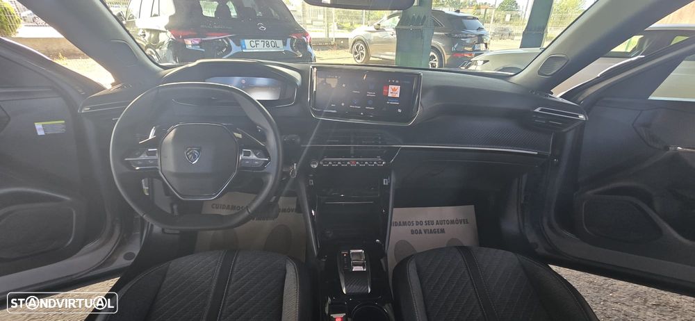 Peugeot 2008 Hybrid 136 e-DSC Allure - 17