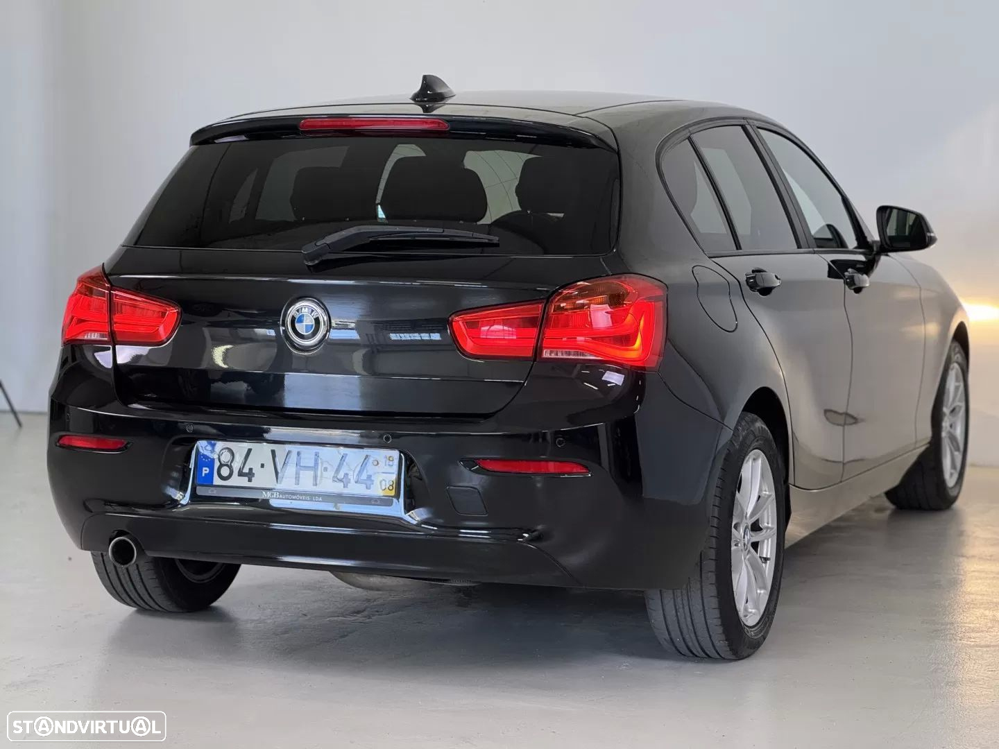BMW 116 d Advantage Auto - 17