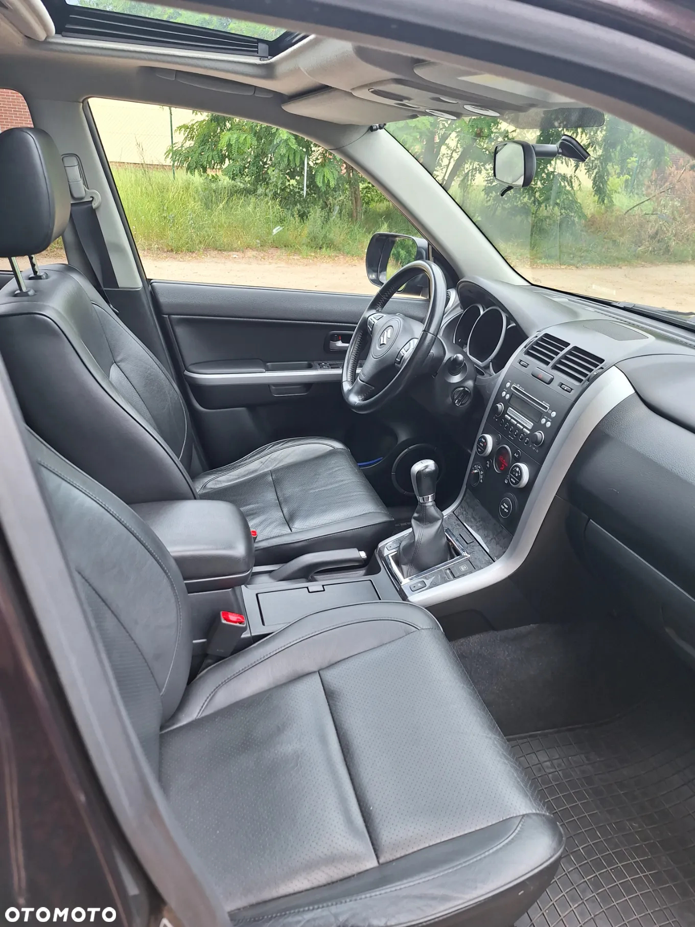 Suzuki Grand Vitara 2.4 De Luxe - 7