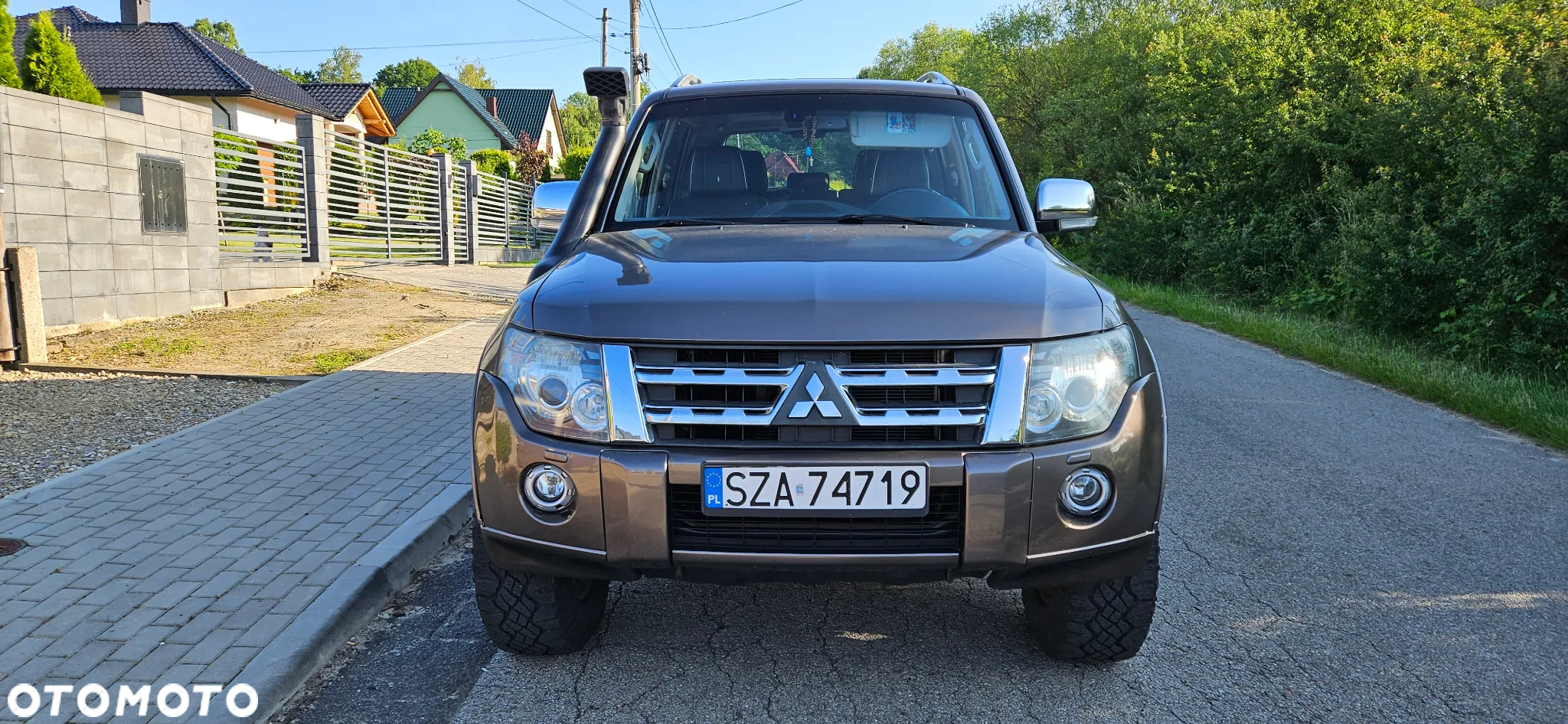 Mitsubishi Pajero - 8