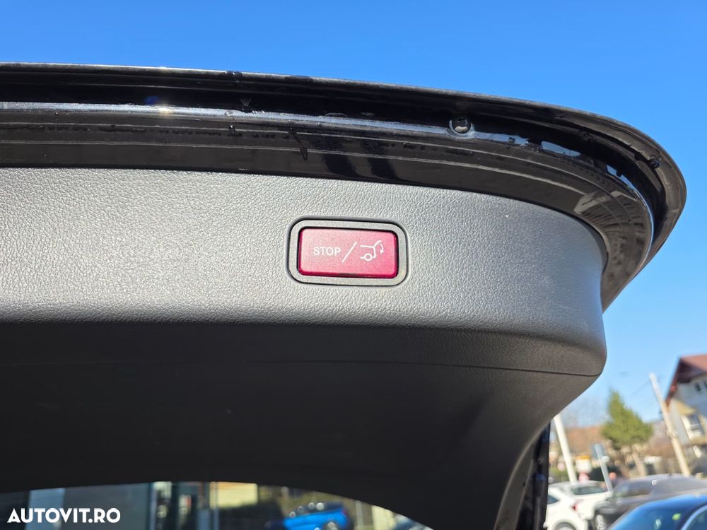 Mercedes-Benz GLC 300 4Matic 9G-TRONIC AMG Line Advanced - 35