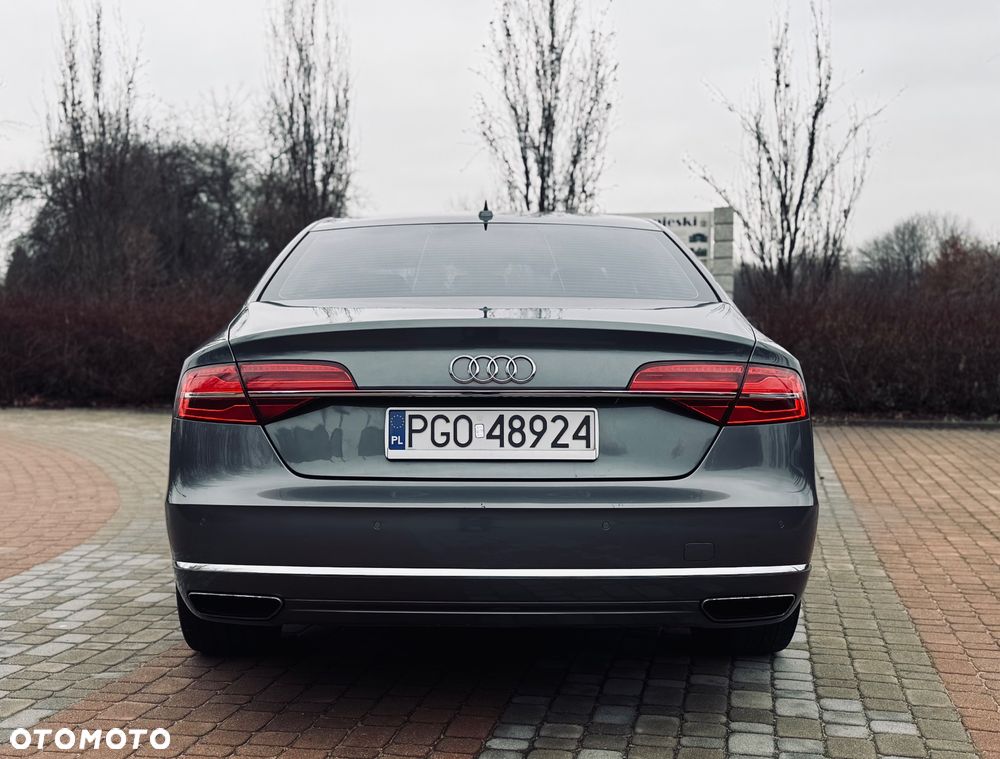 Audi A8 4.2 TDI DPF (clean diesel) quattro tiptronic - 8