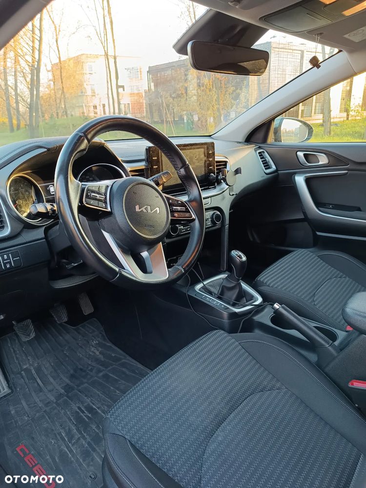 Kia Ceed 1.5 T-GDI M - 6