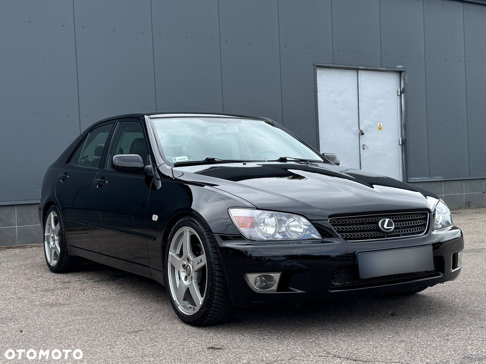 Lexus IS 200 - 4