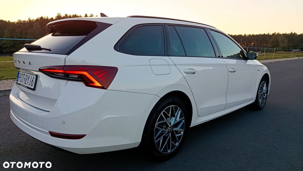 Skoda Octavia 2.0 TDI DSG Tour - 31