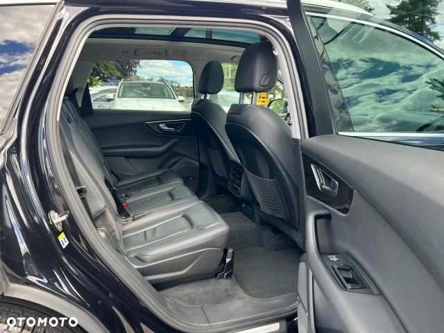 Audi Q7 55 TFSI mHEV Quattro Tiptr - 16
