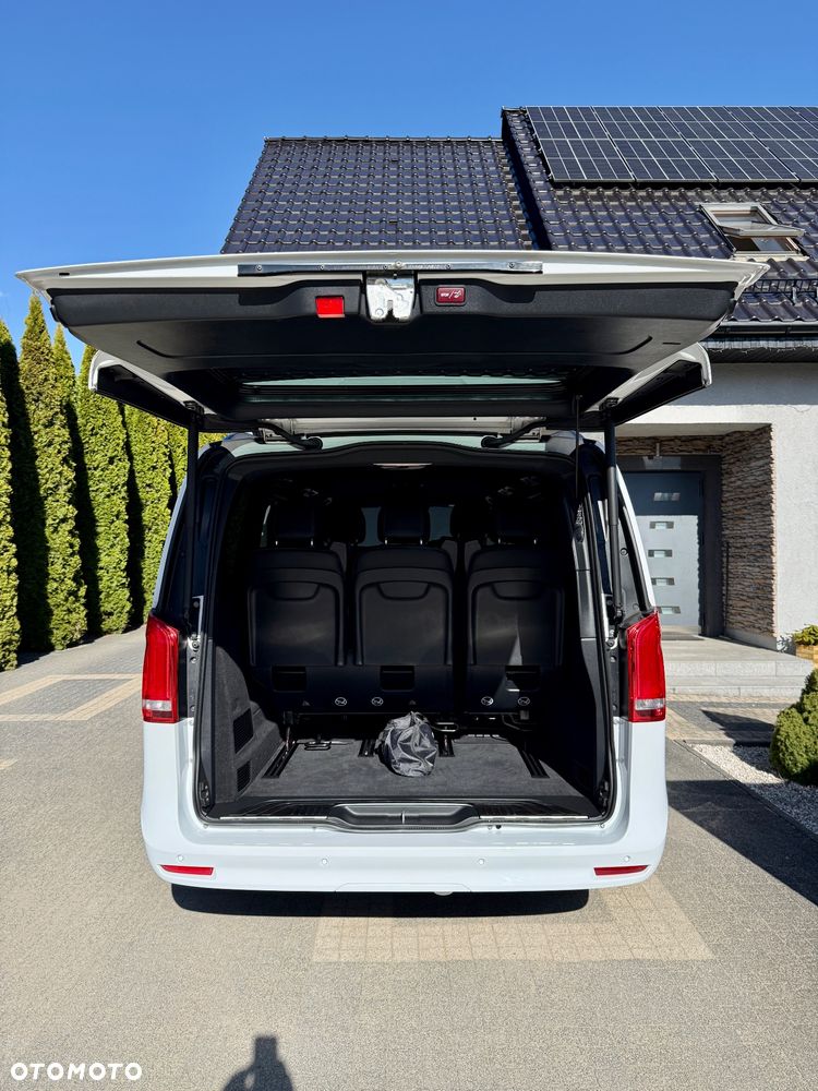 Mercedes-Benz Klasa V - 29