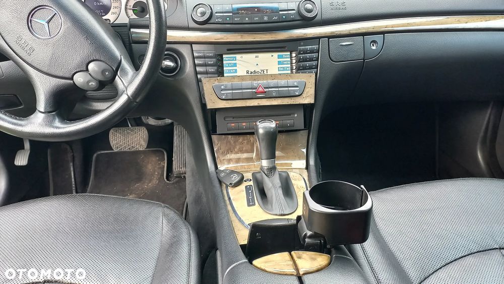 Mercedes-Benz Klasa E 320 CDI 7G-TRONIC Avantgarde DPF - 11
