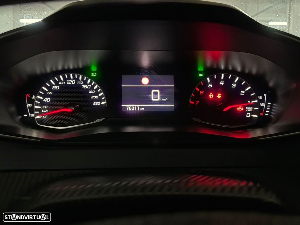 Peugeot 208 1.2 PureTech Active Pack - 18