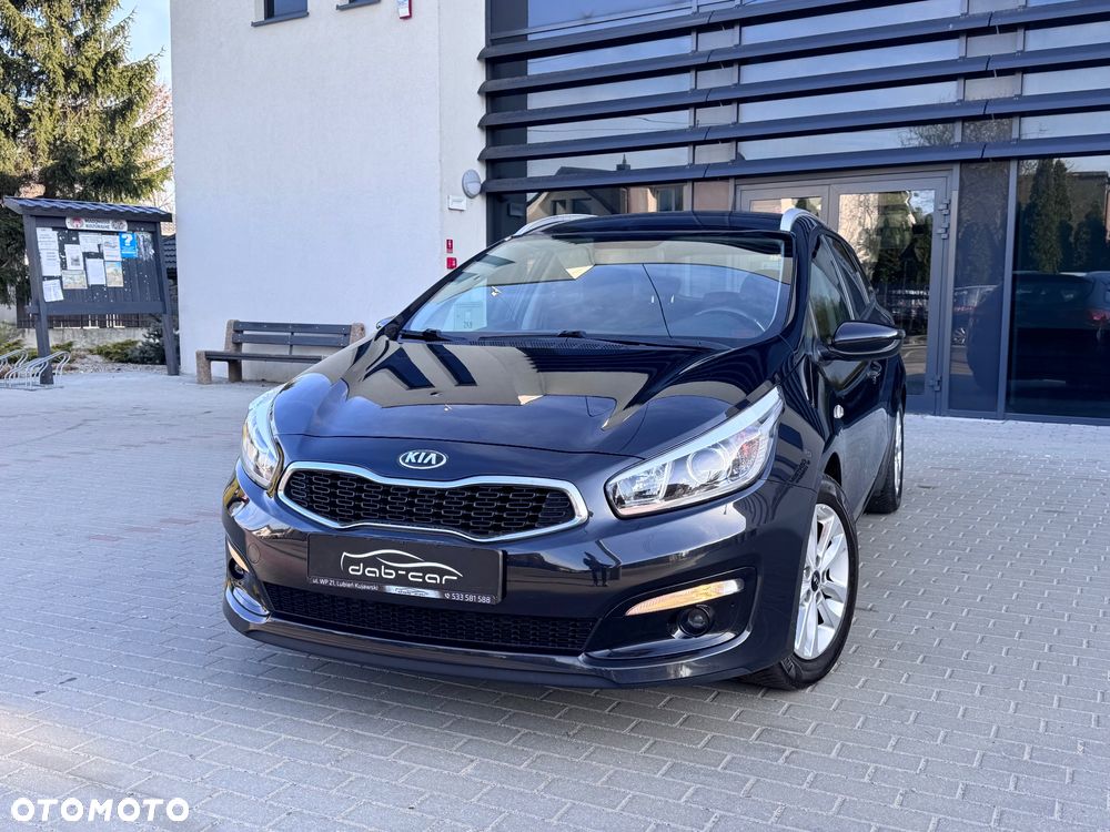 Kia Ceed 1.6 GDI ISG Dream-Team Edition - 8