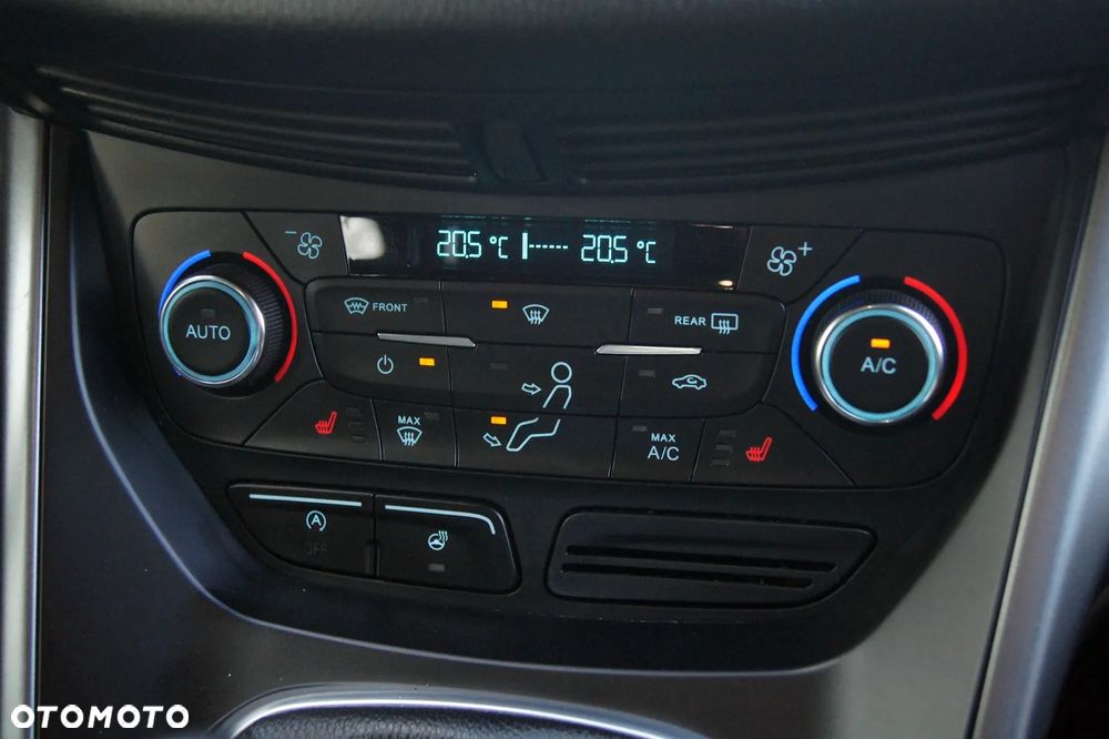 Ford Kuga 2.0 TDCi 2x4 Business Edition - 26