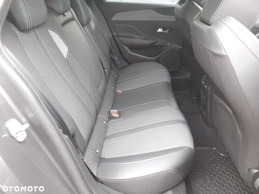 Peugeot 308 - 26