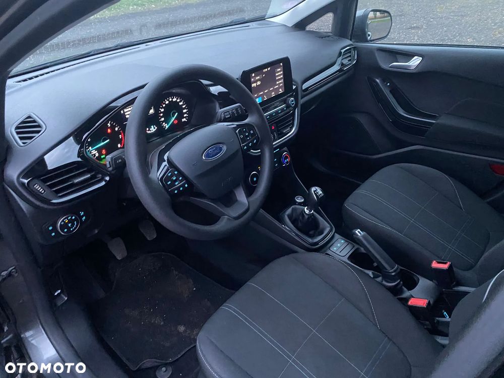 Ford Fiesta - 10