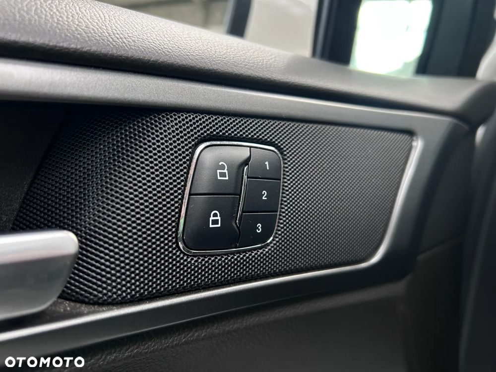 Ford Mondeo 2.0 TDCi STart-Stopp PowerShift-Aut Titanium - 13